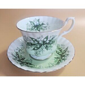 Royal Albert Tea Cup & Saucer Set "Concerto" pattern Melody Series